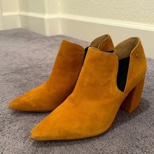 ANTONIO MELANI Brown Booties Size 8.5